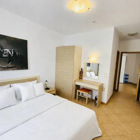 Spacious With 2 Bedrooms And 2 Bathrooms Complex Royal Sun Sunny * サニービーチ