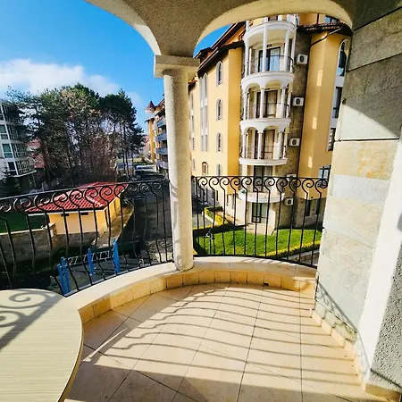 Spacious With 2 Bedrooms And 2 Bathrooms Complex Royal Sun Sunny Appartement Slantchev Briag