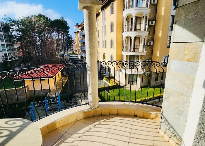 Spacious With 2 Bedrooms And 2 Bathrooms Complex Royal Sun Sunny Appartement Slantchev Briag