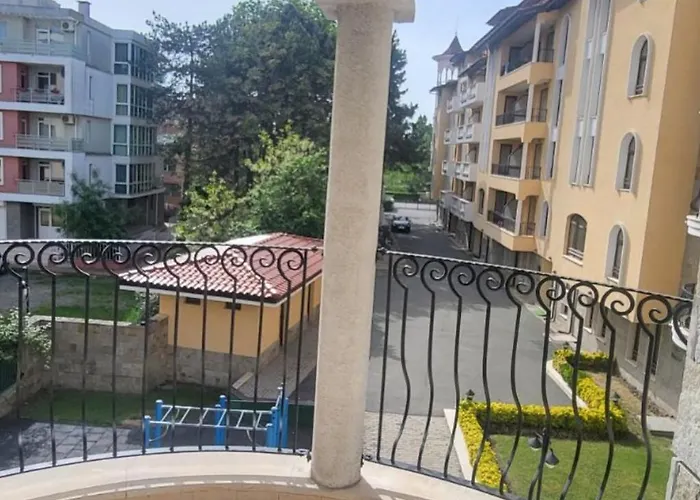 Spacious With 2 Bedrooms And 2 Bathrooms Complex Royal Sun Sunny *